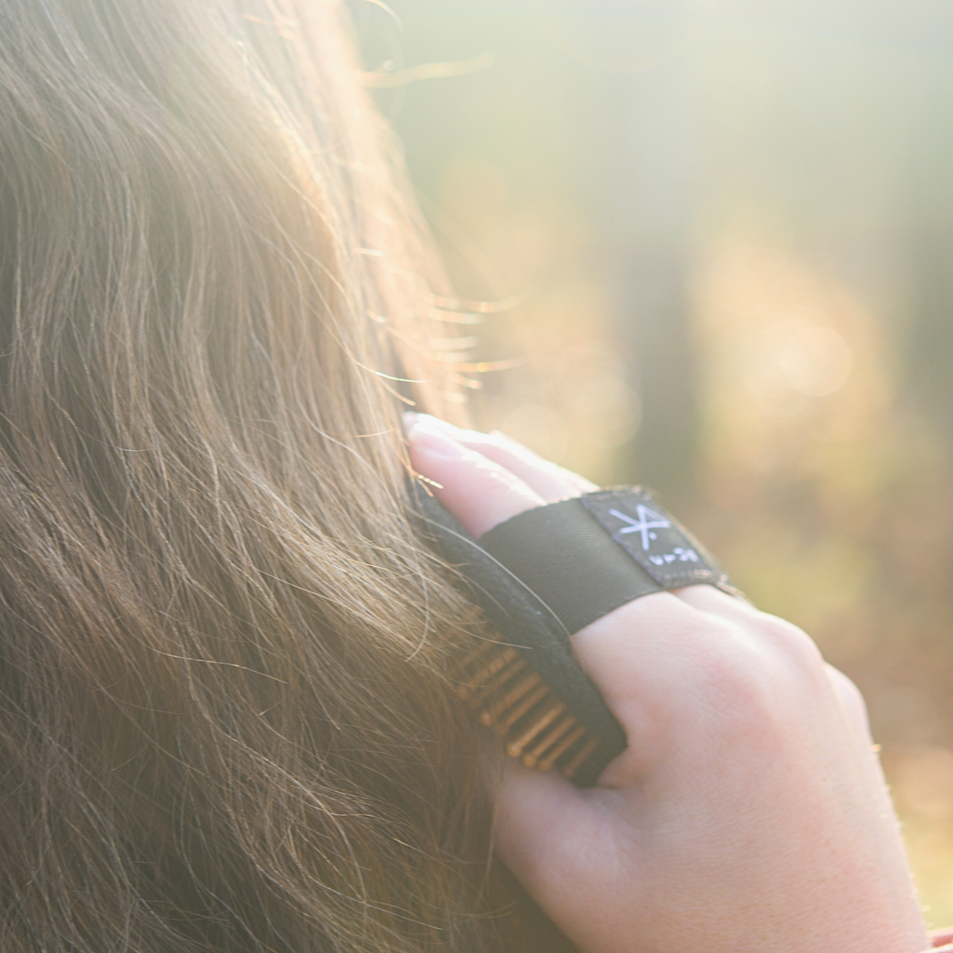 HIKER HAIRBRUSH