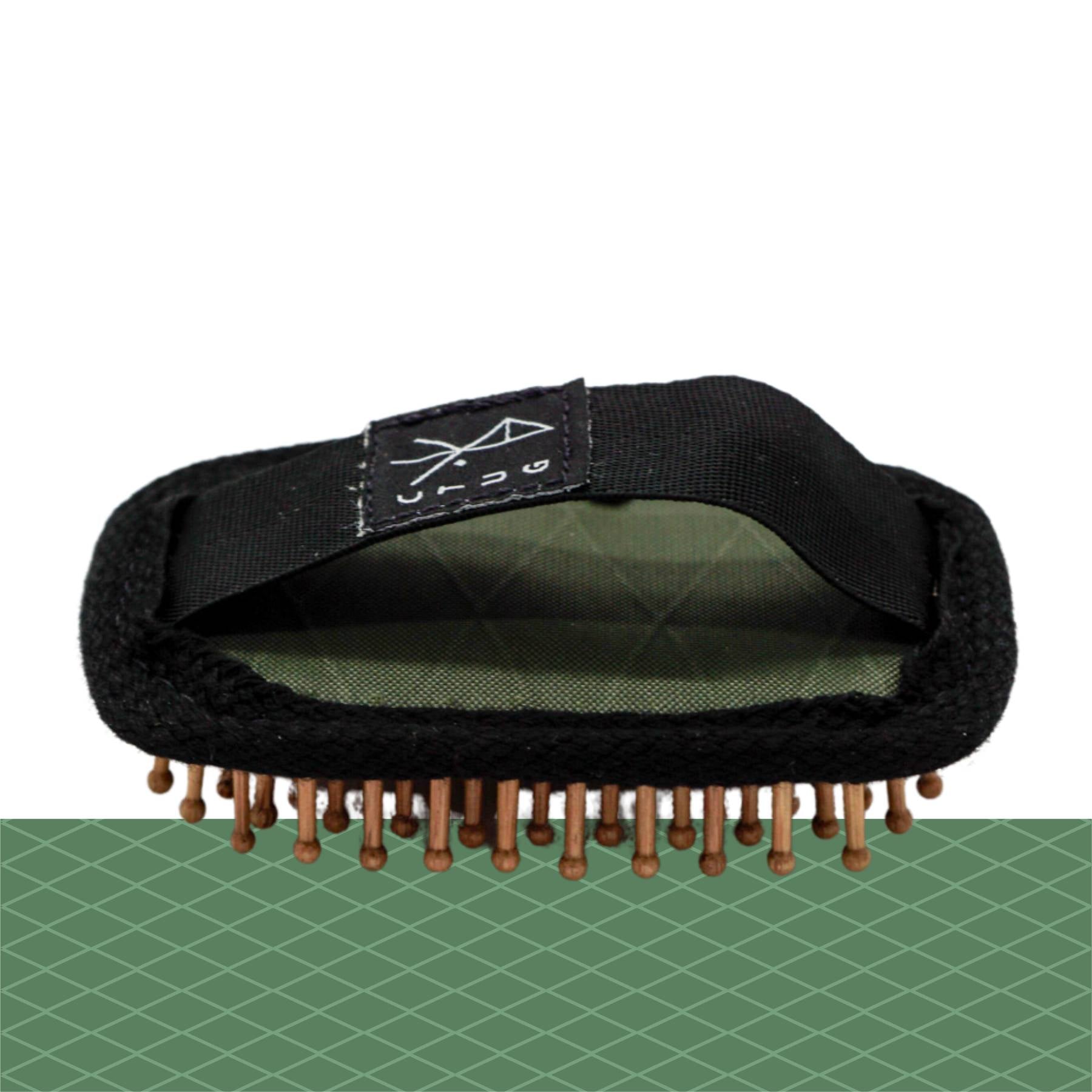 HIKER HAIRBRUSH