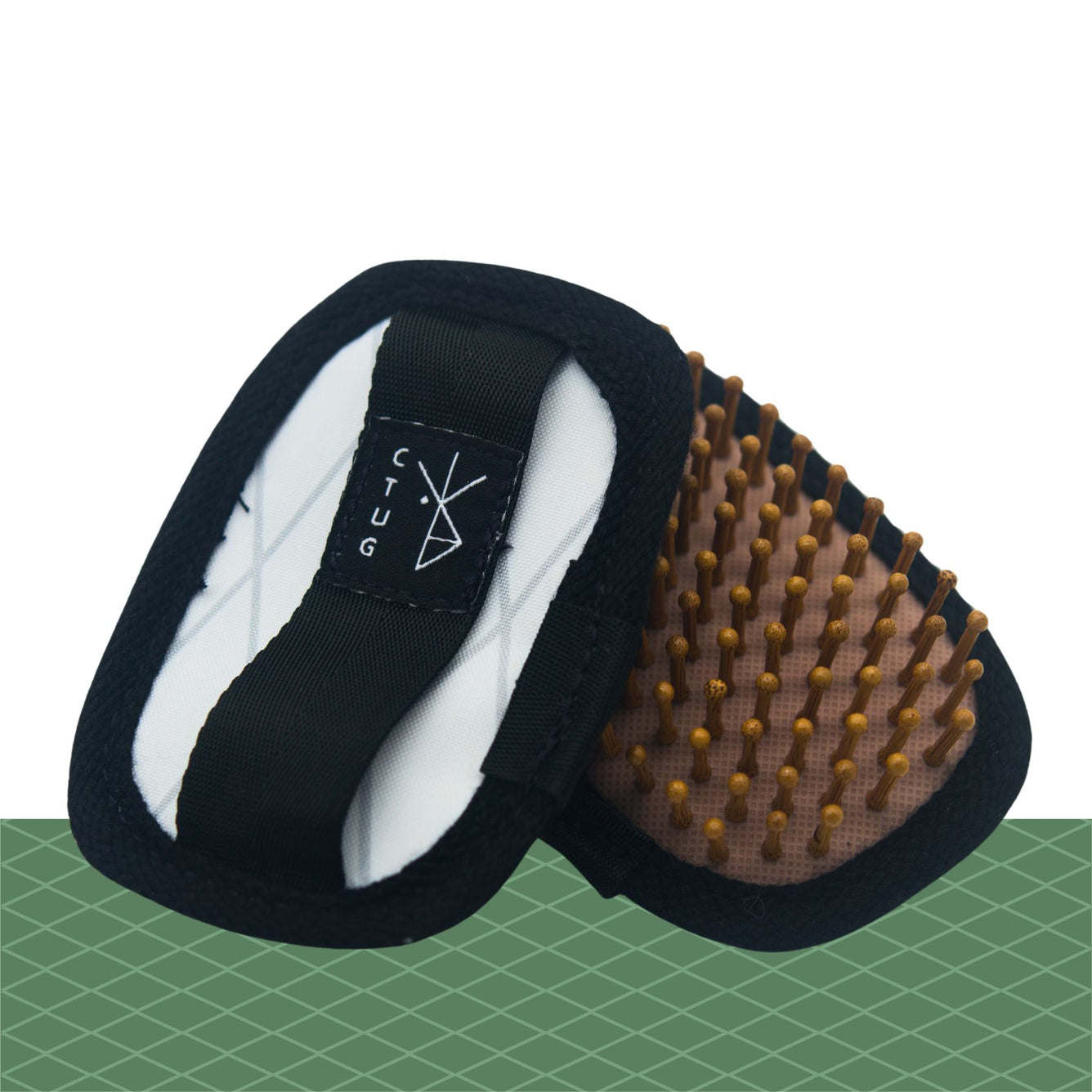 HIKER HAIRBRUSH