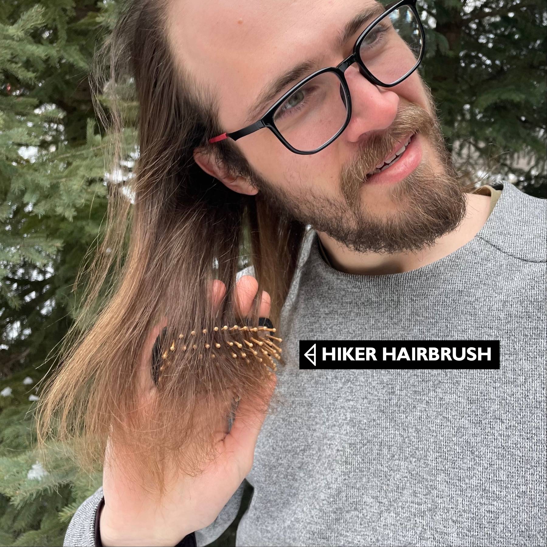 HIKER HAIRBRUSH